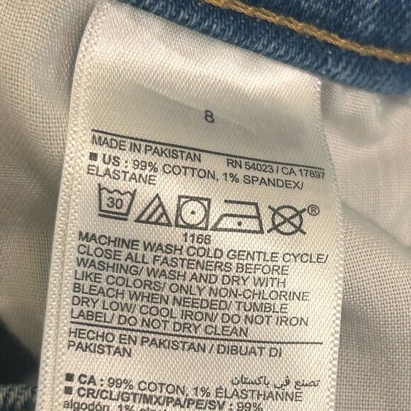 Old Navy sky high A-line denim shorts with smoothing pockets size 8 - Picture 6 of 6